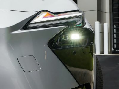 Lexus ES 350h phù hợp với ai - ngoại thất