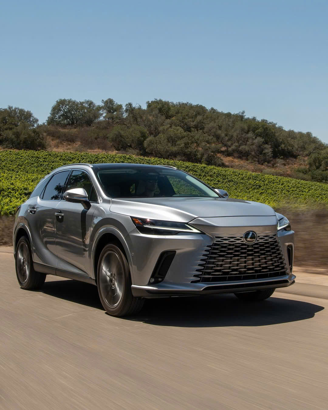 Lexus RX 350h cho gia đình đi đường dài
