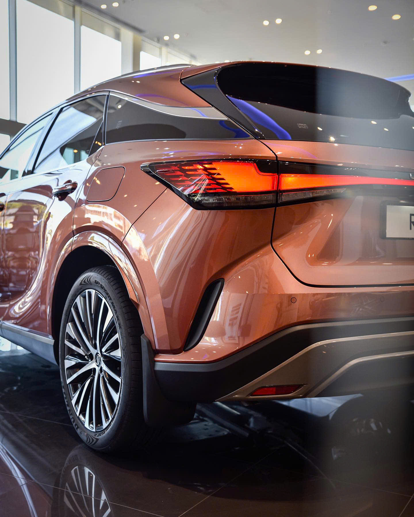 Không gian Lexus RX 350h cho hành trình dài