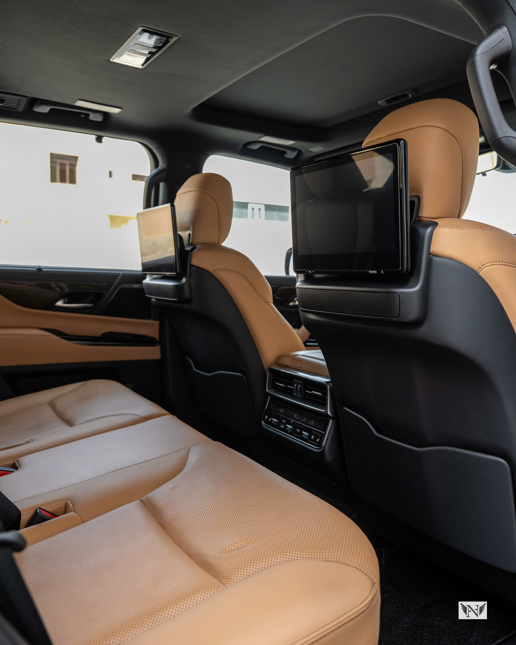 Hàng ghế sau Lexus LX 600 Urban 2026 cho gia đình