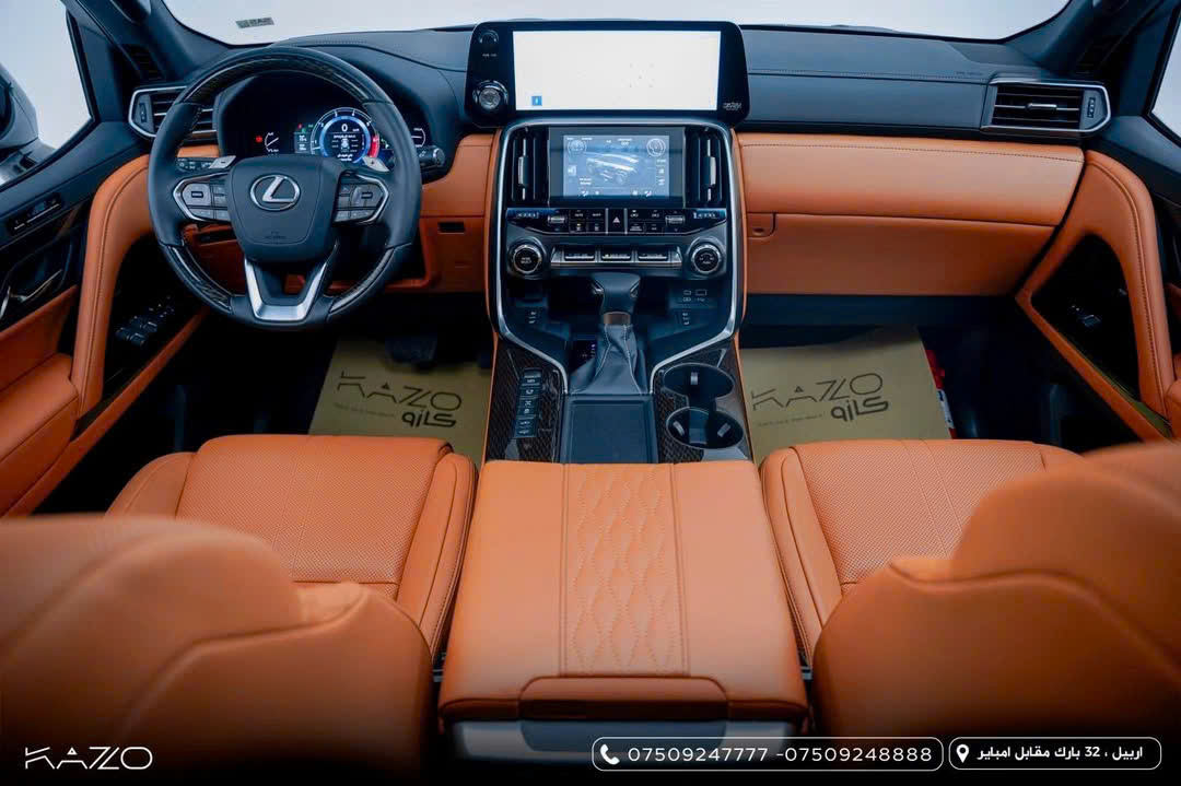 Khoang ghế sau Lexus LX 600 VIP 4 chỗ