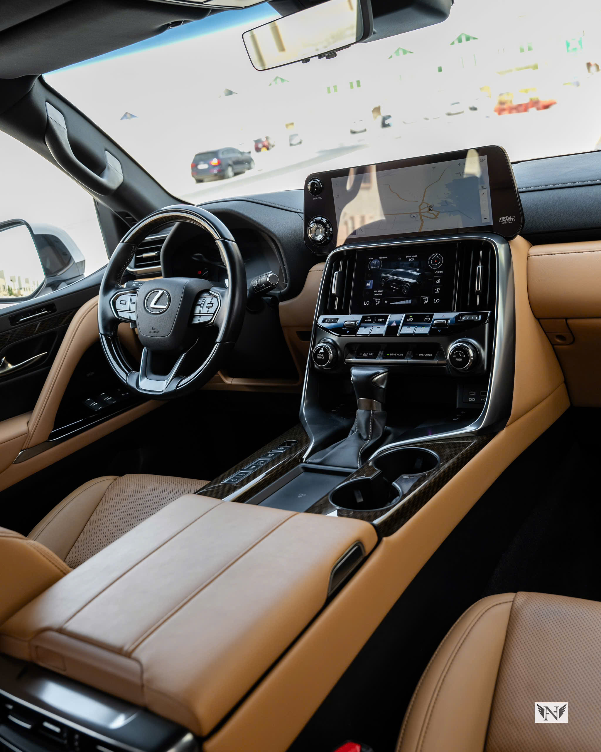 Khoang lái Lexus LX 600 Urban 2026 cho gia đình