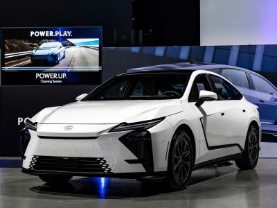 Lexus ES 350h 2026 tiết kiệm nhiên liệu