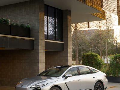 Lexus ES 500e 2026 - ảnh thực tế 2