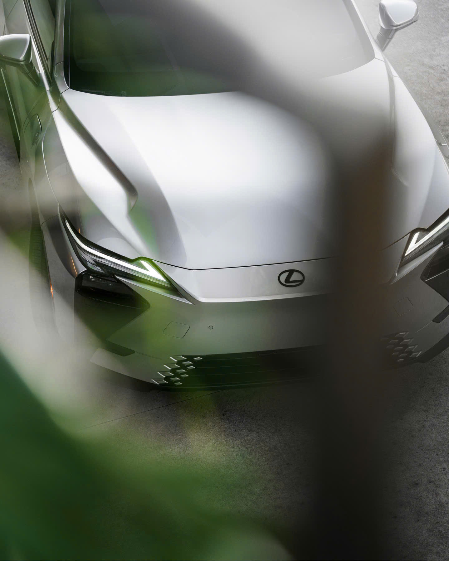 Lexus ES 500e 2026 Có Gì Đặc Biệt? Sedan Điện AWD Mới 17 Lexus ES 500e 2026 Có Gì Đặc Biệt? Sedan Điện AWD Mới Lexus ES 500e 2026 có gì đặc biệt - ngoại thất xe điện Lexus
