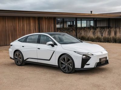 Lexus ES 500e 2026 có phù hợp đi đường dài - ngoại thất