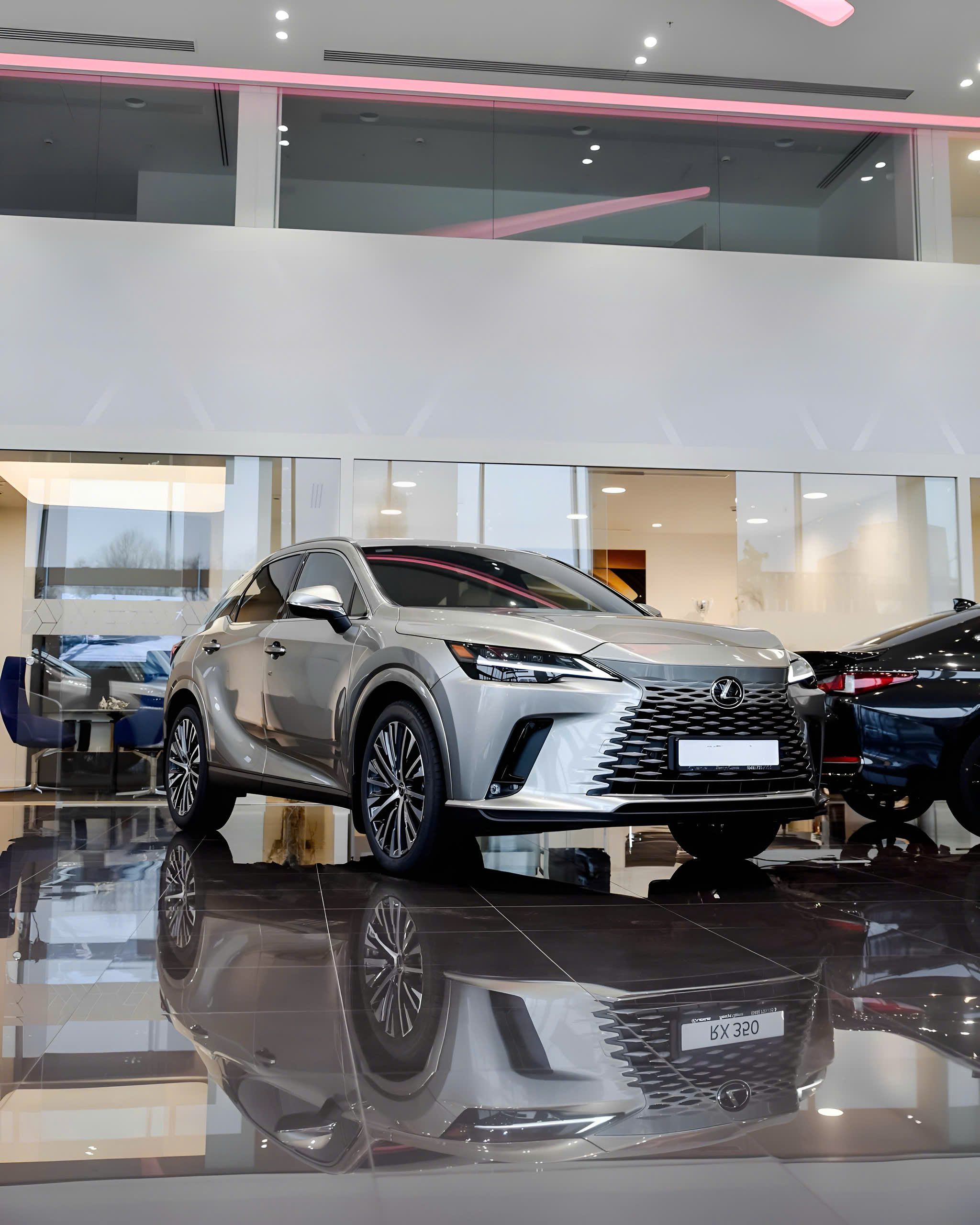 Lexus RX 350h ngoại thất tại showroom