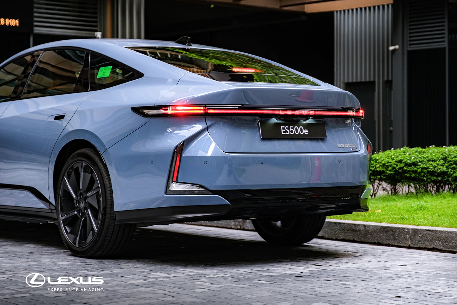 838579087 1136332915397412 5613689506536862702 n Lexus ES 2026 hoàn toàn mới: Thanh lịch trong thiết kế, thư thái trên mỗi hành trình