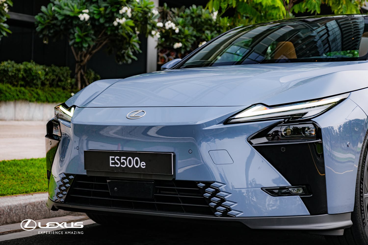 838628905 1136333142064056 2865305588216958487 n Lexus ES 2026 hoàn toàn mới: Thanh lịch trong thiết kế, thư thái trên mỗi hành trình