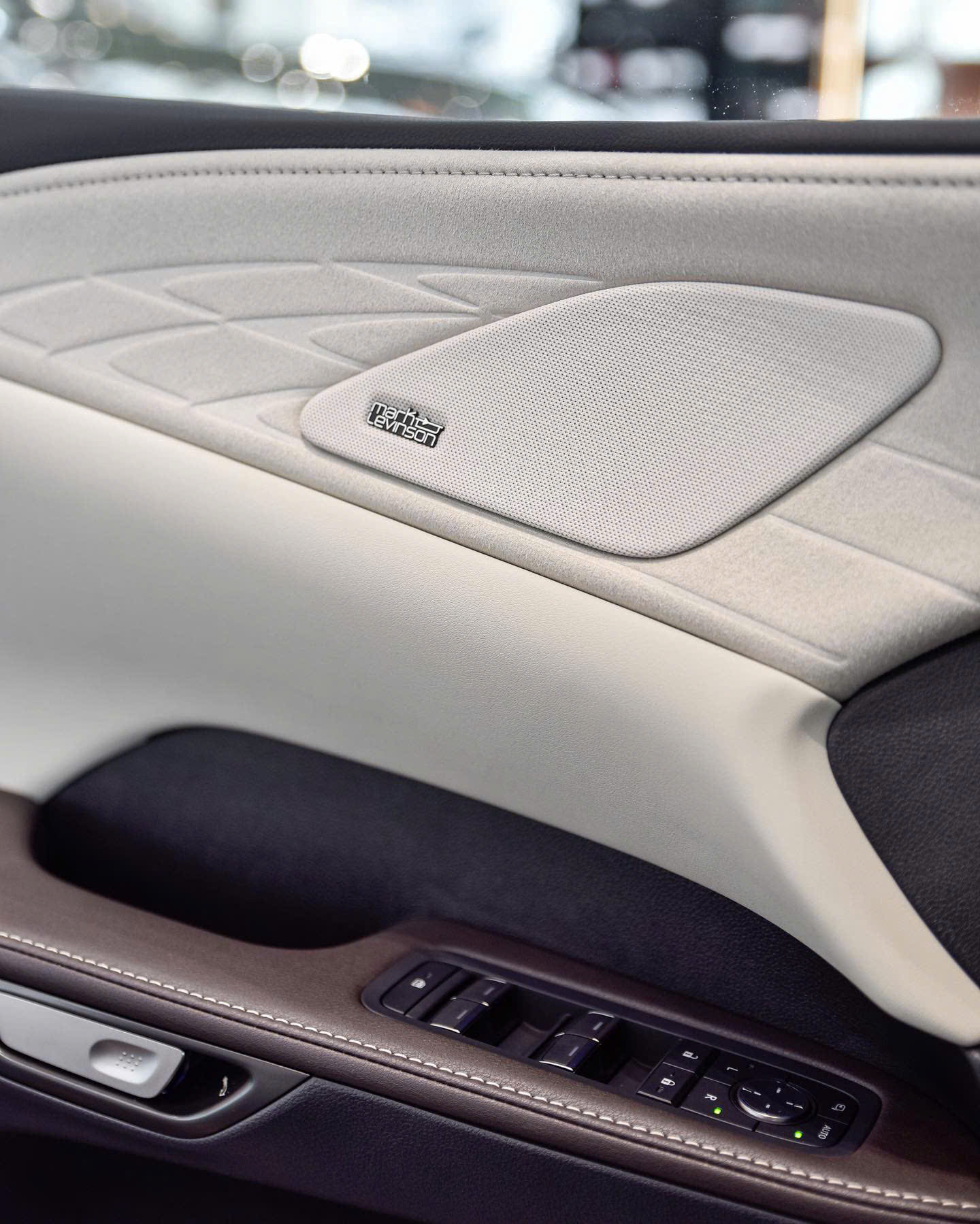 Loa Mark Levinson trên Lexus RX 350h Luxury 2026